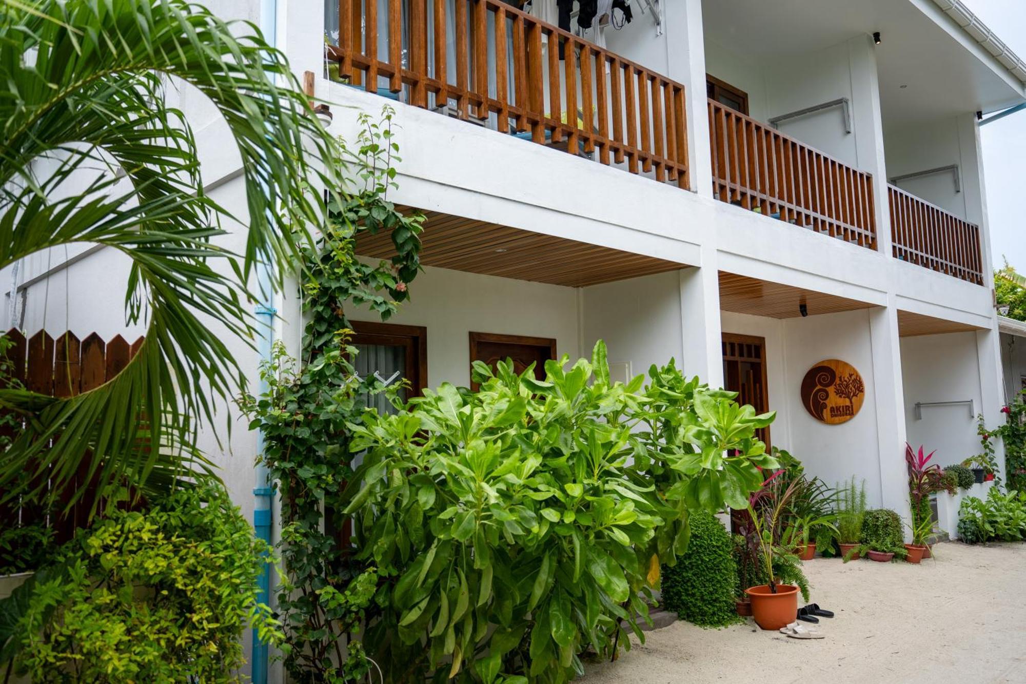 Hôtel Akiri Dhigurah à Dhigurah  Extérieur photo